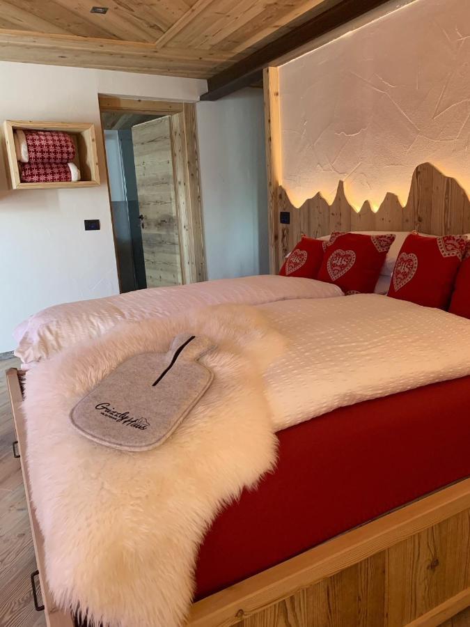Bed and Breakfast Grizzly Haus & Frosch Restaurant - Teritoria Varena Exterior foto