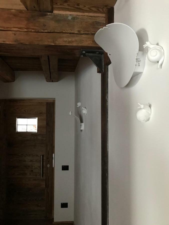 Bed and Breakfast Grizzly Haus & Frosch Restaurant - Teritoria Varena Exterior foto